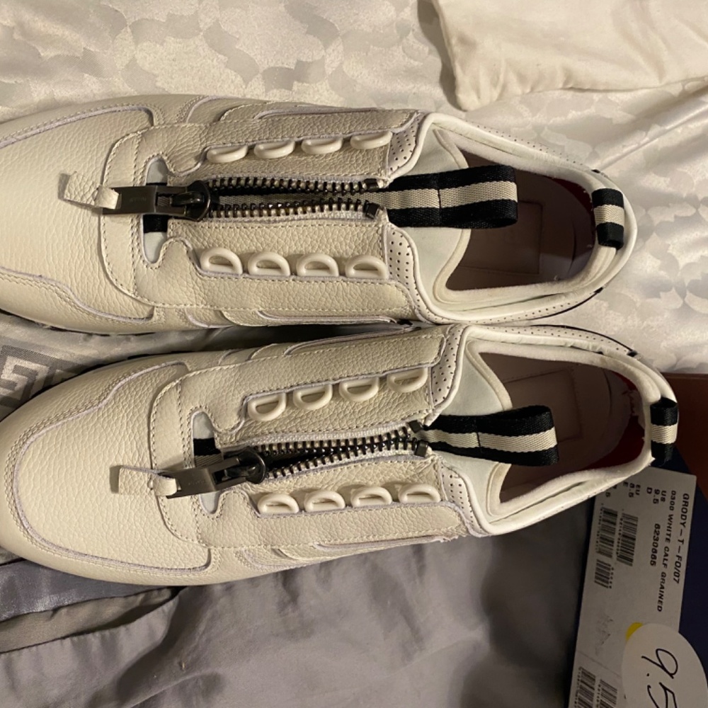 Bally - Picture 4 of 16